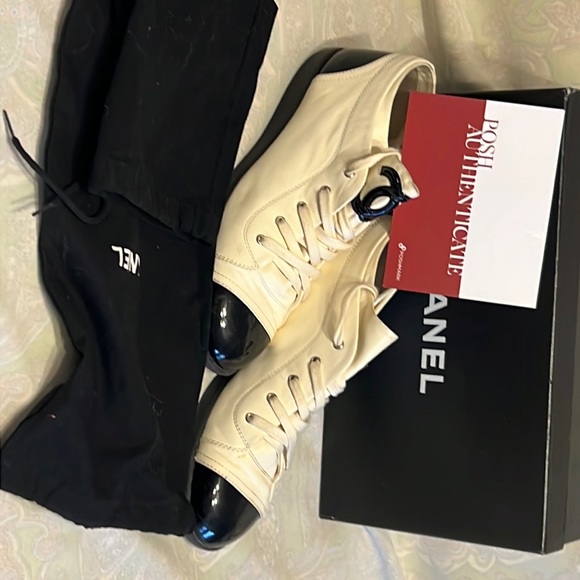 Chanel Black Cap Toe Beige Lamb Skin Lace Ip Trainers 41 Box 2 Dust Bags - Picture 1 of 16